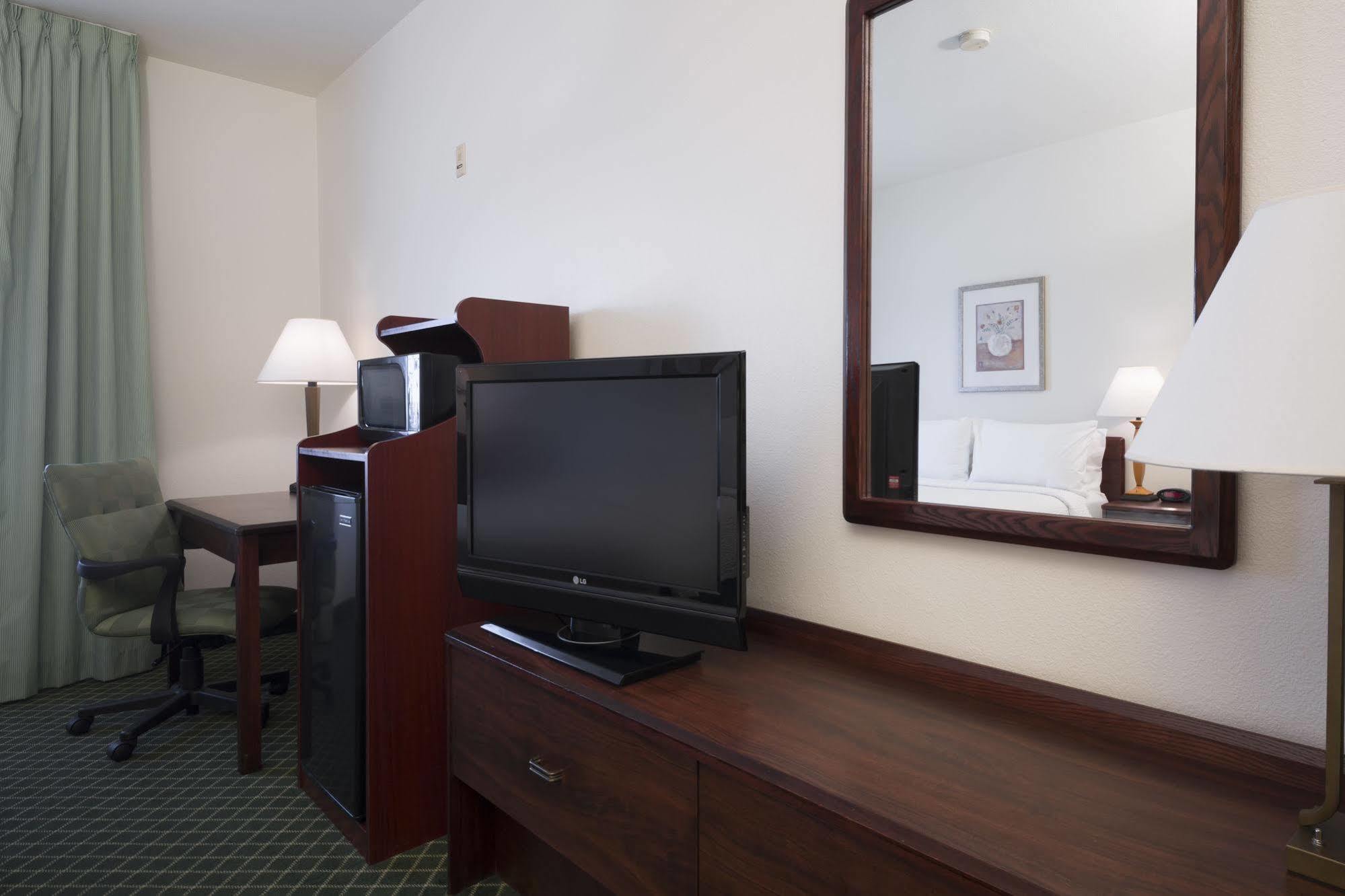 Fairfield Inn By Marriott Tracy Eksteriør bilde